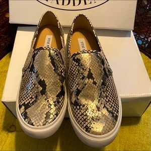 Steve Madden Symba Gold Multi Slip-on Sneaker